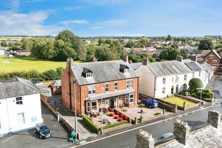 Graham Street, 5 bedroom Semi Detached House for sale, £395,000