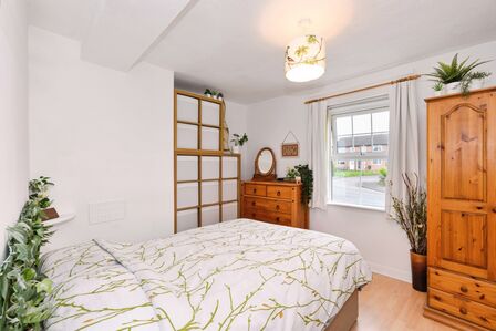 1 bedroom  Flat for sale