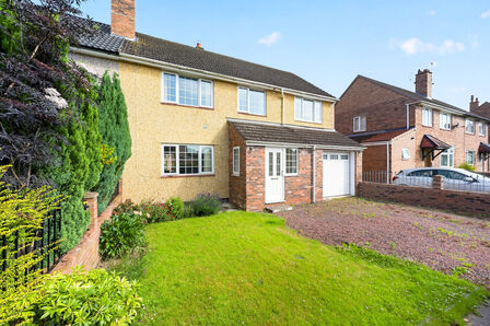 Woodside North, 4 bedroom Semi Detached House for sale, &pound;190,000