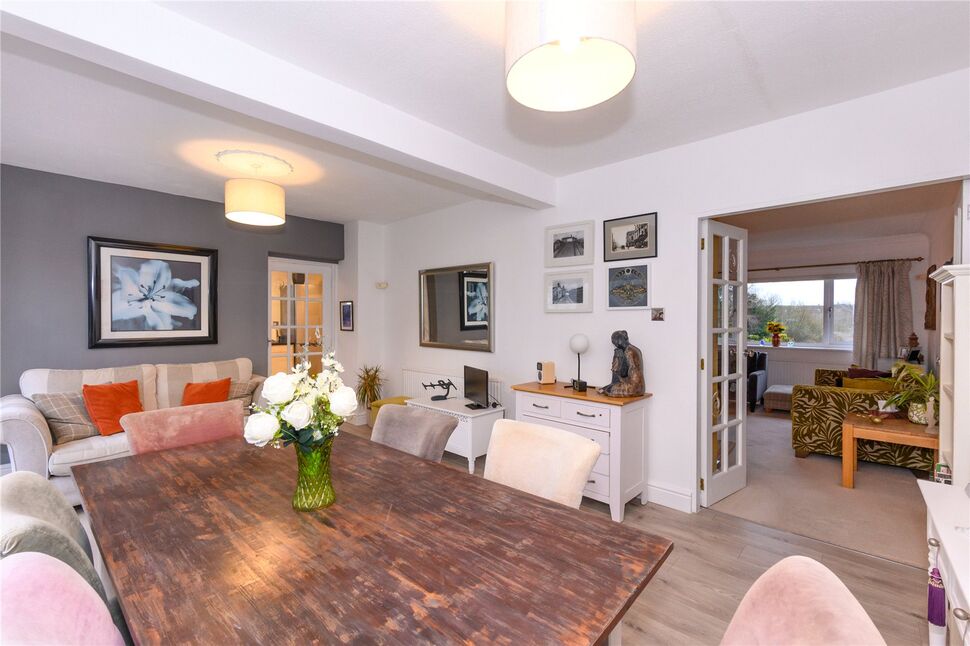 Sitting / Dining Room