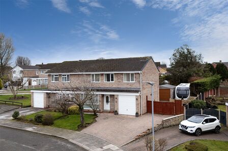 4 bedroom Semi Detached House for sale