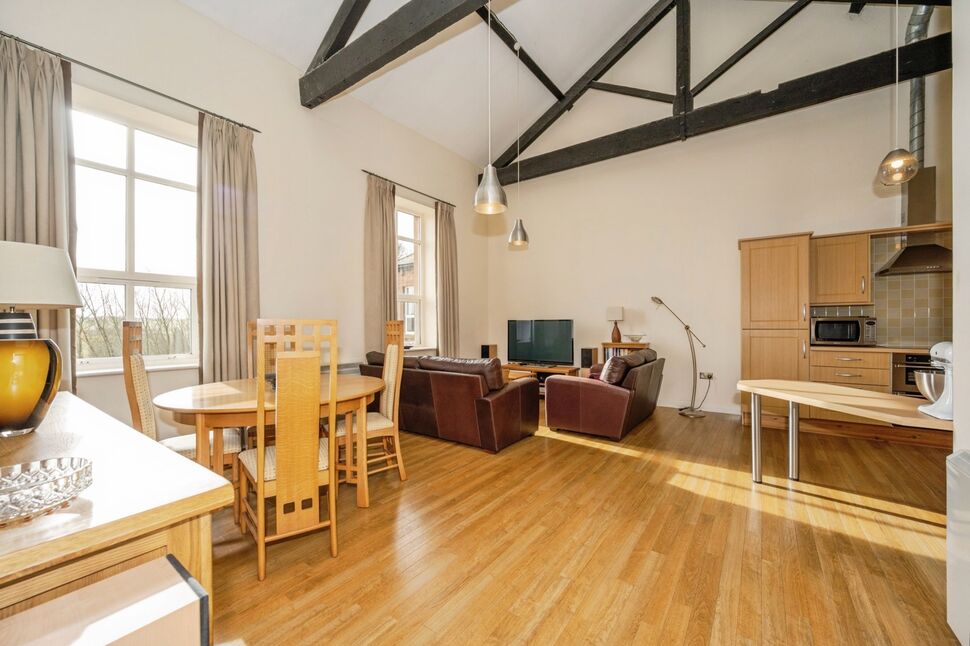 Kitchen / Living Space