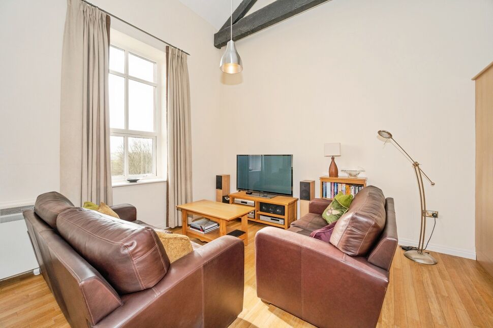 Kitchen / Living Space