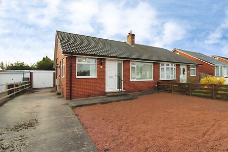 Beech Grove, 2 bedroom Bungalow to rent, &pound;800 pcm