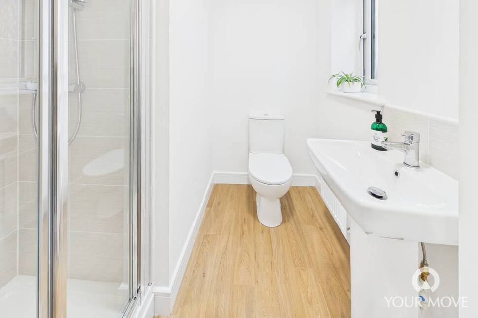 En-Suite Shower 2