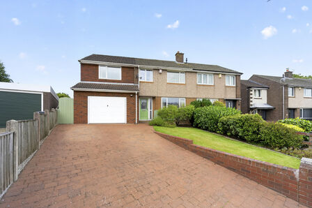 4 bedroom Semi Detached House for sale
