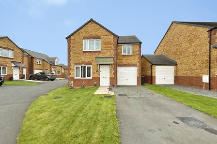 Oswine Place, 3 bedroom Detached House for sale, &pound;230,000