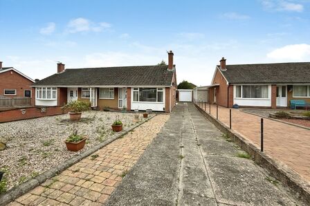 2 bedroom Semi Detached Bungalow for sale