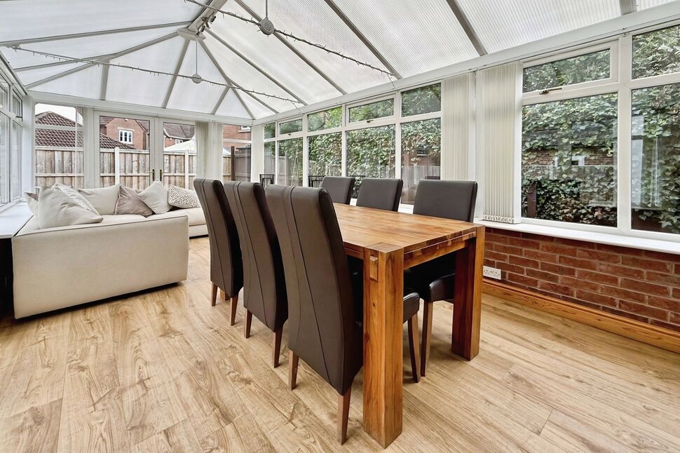Conservatory / Family Room