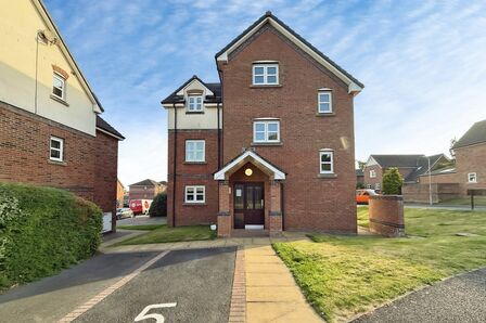 2 bedroom Flat for sale