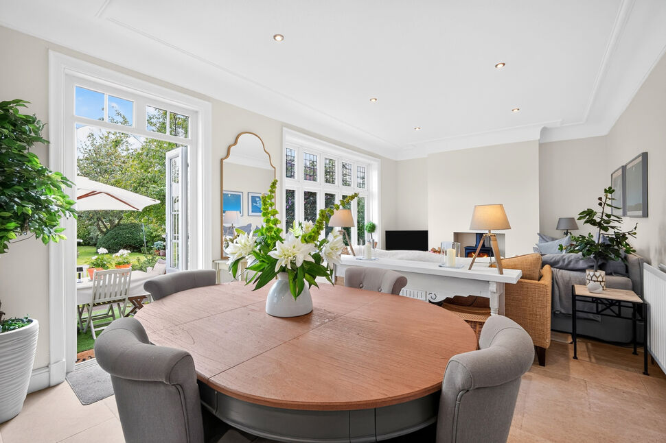 Kitchen / Diner / Family