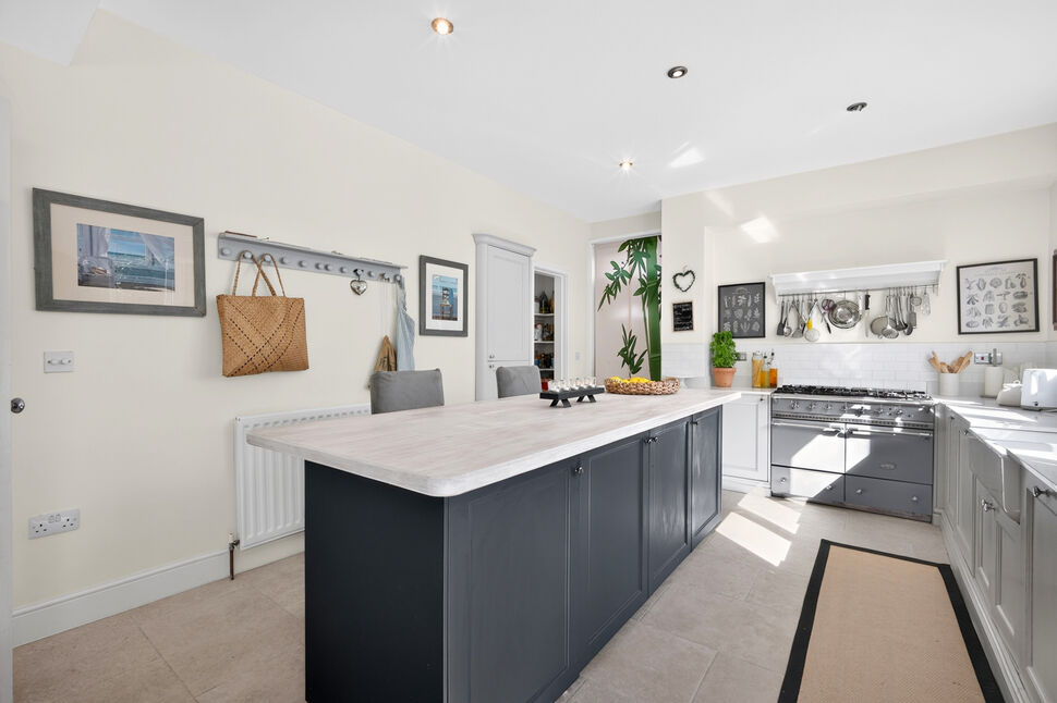 Kitchen / Diner / Family
