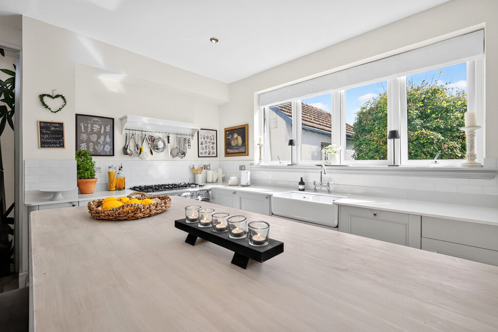 Kitchen / Diner / Family