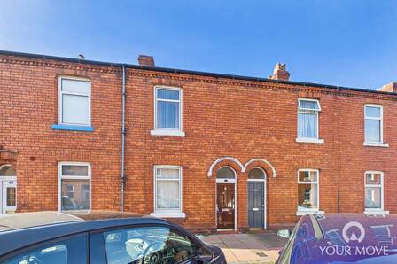 3 bedroom Mid Terrace House for sale