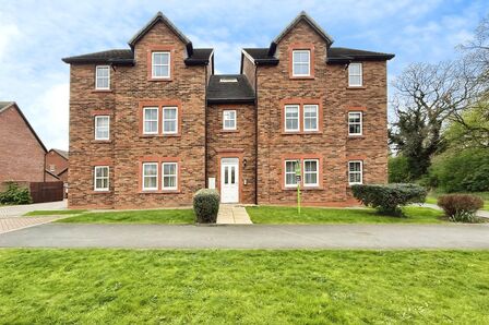Haydock Drive, 2 bedroom Flat to rent, &pound;750 pcm