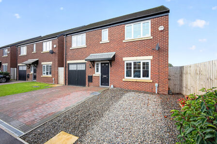 Sandalwood Drive, 5 bedroom Detached House for sale, &pound;350,000