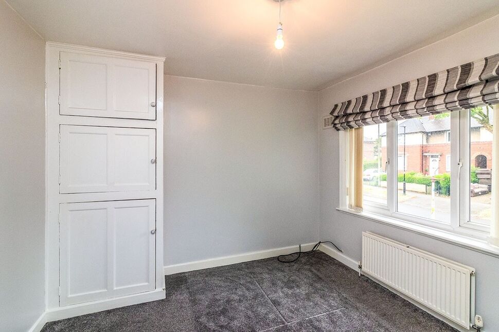 2 bedroom Mid Terrace House to rent