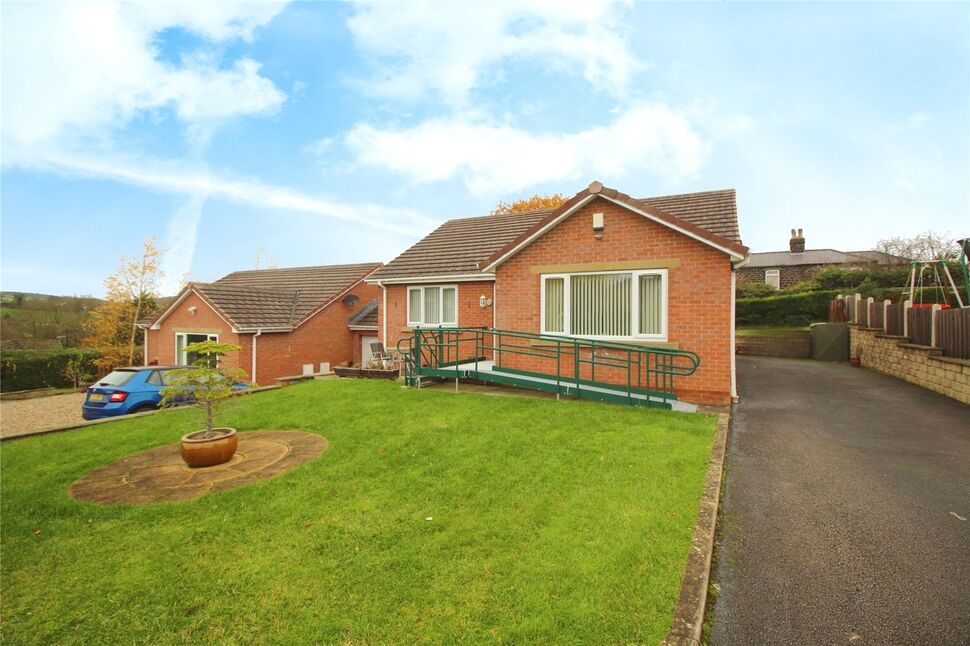 3 bedroom Detached Bungalow for sale, Wortley Road, High Green, S35 £