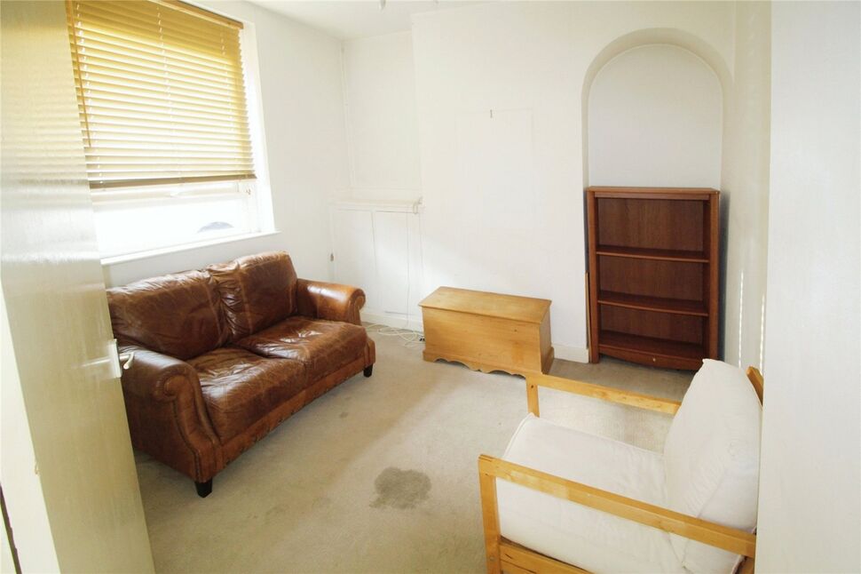 2 bedroom End Terrace House for sale, Ecclesfield Road, Sheffield, S9