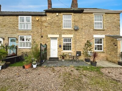Wentworth Road, 3 bedroom Mid Terrace House to rent, £975 pcm