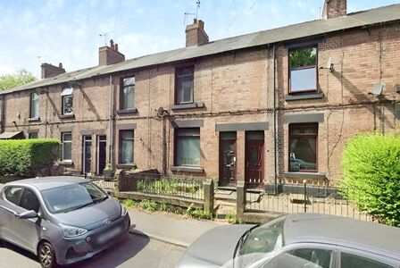 2 bedroom Mid Terrace House for sale