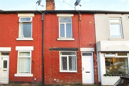 2 bedroom Mid Terrace House to rent