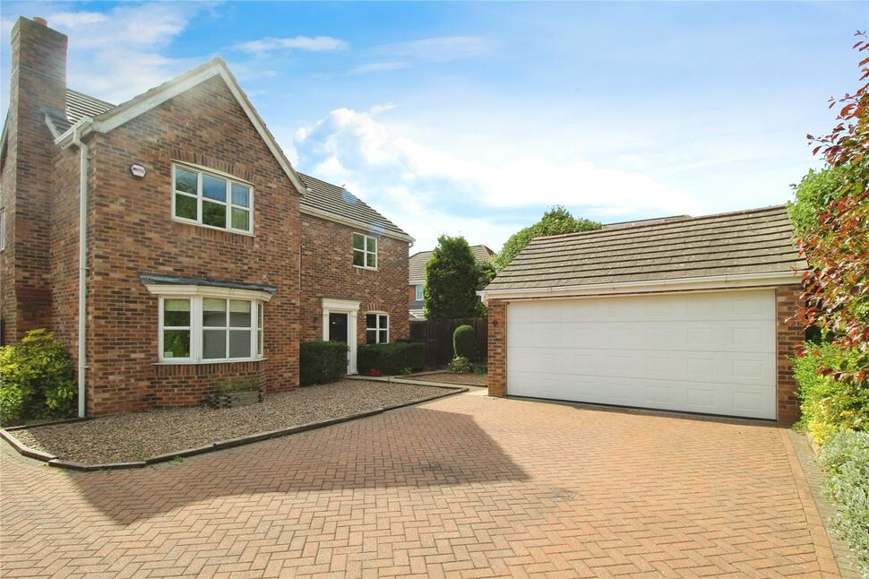 4 bedroom Detached House for sale