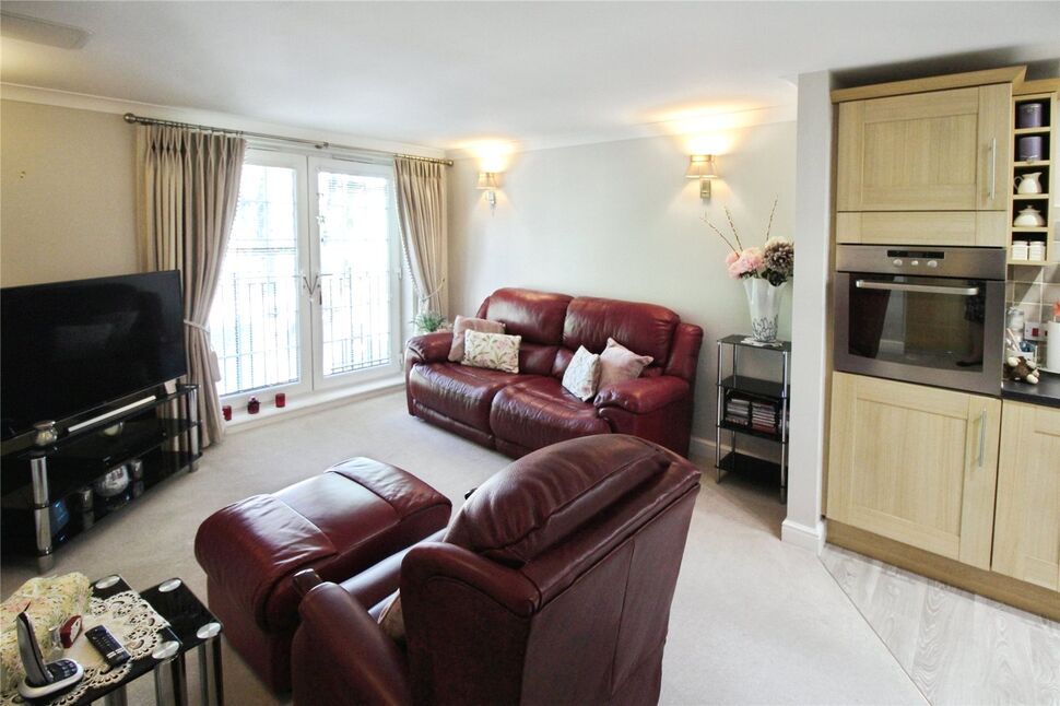 Open Plan Kitchen / Lounge