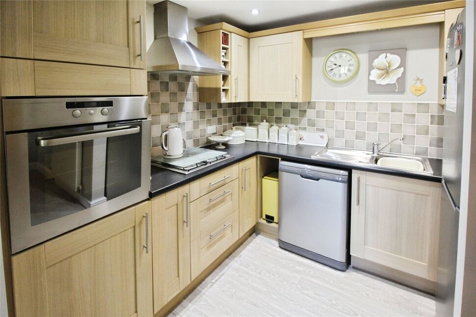 Open Plan Kitchen / Lounge