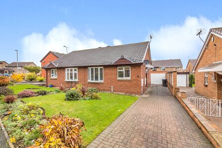 2 bedroom Semi Detached Bungalow for sale