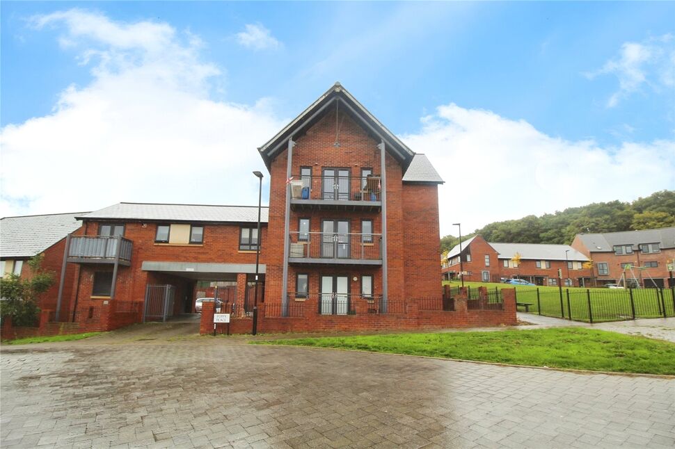 Main image of 2 bedroom  Flat for sale, Poppy Place, Sheffield, South Yorkshire, S5