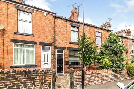 Smith Street, 2 bedroom Mid Terrace House for sale, £160,000