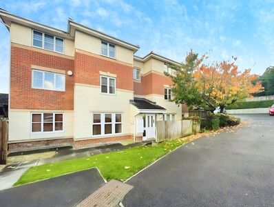 Ironstone Crescent, 2 bedroom  Flat to rent, £800 pcm