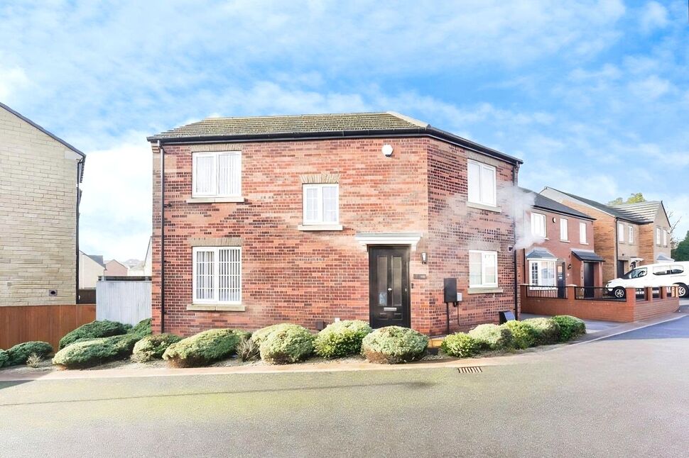 Main image of 3 bedroom Detached House for sale, Bairstow Gardens, Rawmarsh, South Yorkshire, S62