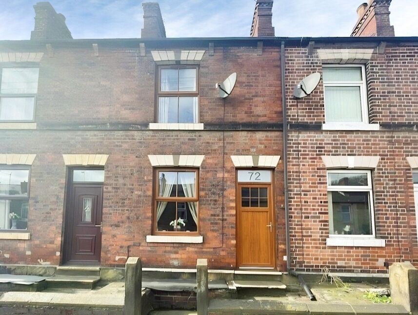 Main image of 2 bedroom End Terrace House for sale, Station Road, Chapeltown, Sheffield, S35