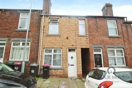 3 bedroom Mid Terrace House for sale