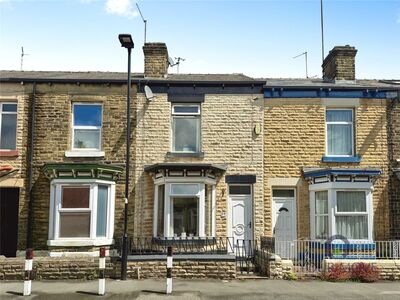 Hawksley Avenue, 3 bedroom Mid Terrace House to rent, &pound;975 pcm