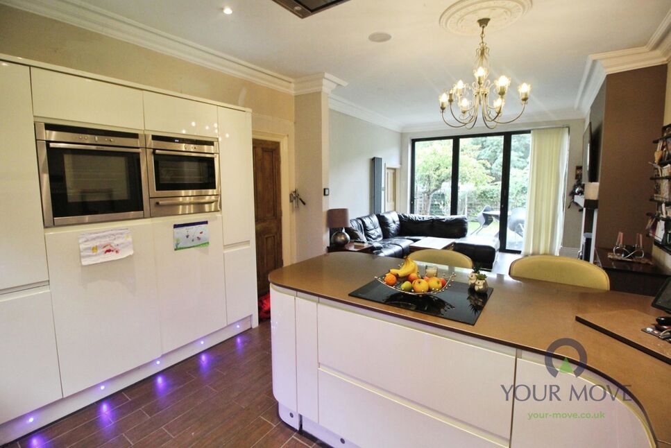 Kitchen / Diner