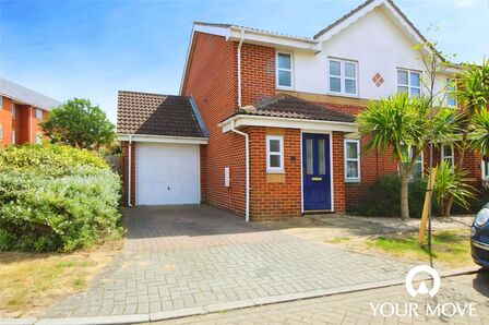 3 bedroom Semi Detached House to rent