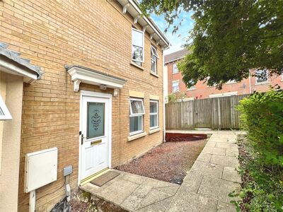 3 bedroom End Terrace House to rent