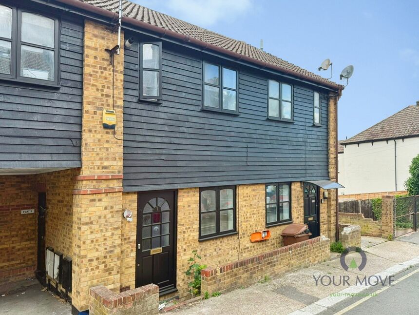 Main image of 1 bedroom Flat for sale, Arches View, Hillside Road, Kent, ME4