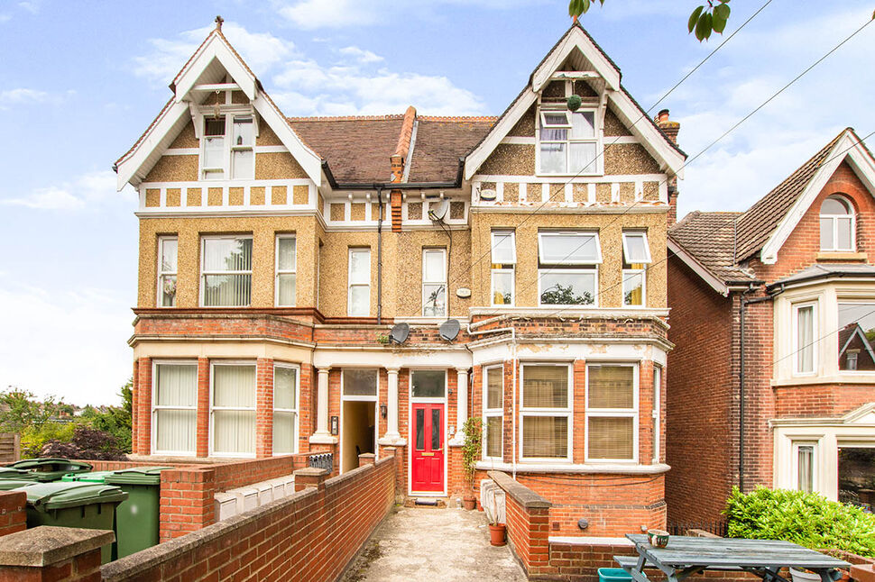 Main image of 2 bedroom  Flat to rent, Maidstone Road, Chatham, Kent, ME4