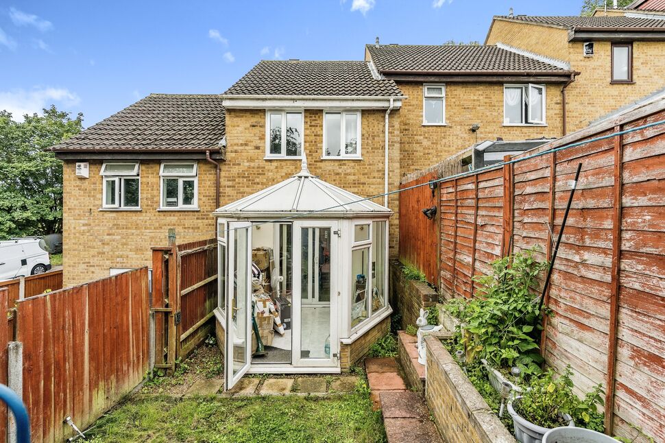 2 bedroom Mid Terrace House for sale, Goose Close, Walderslade, ME5 £