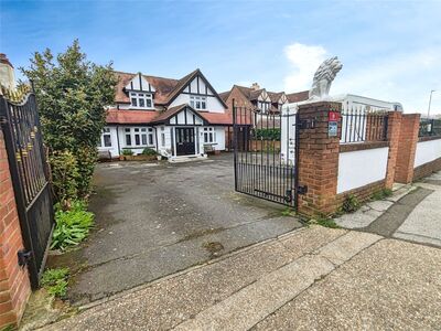 Maidstone Road, 5 bedroom Detached House for sale, £975,000