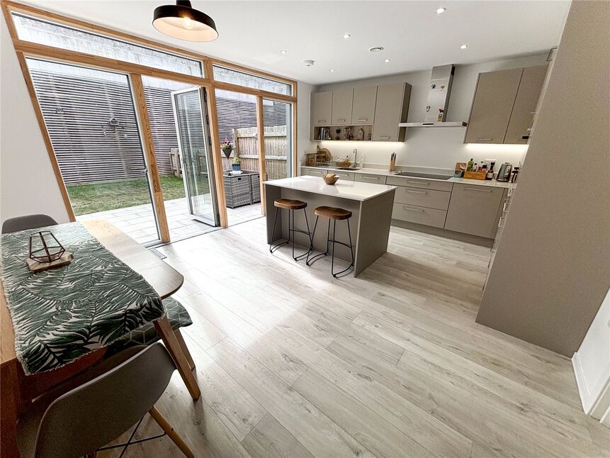 Kitchen / Dining Room