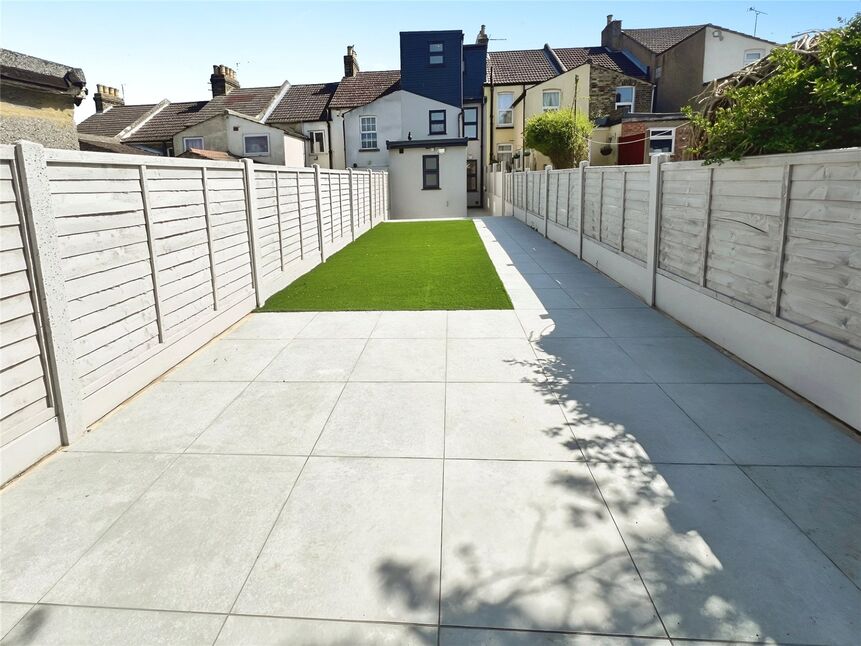 Main image of 5 bedroom Mid Terrace House to rent, Sturla Road, Chatham, Kent, ME4