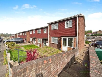 Mount Road, 3 bedroom End Terrace House for sale, £250,000