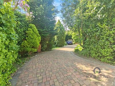 The Ridgeway, 4 bedroom Detached House for sale, £850,000