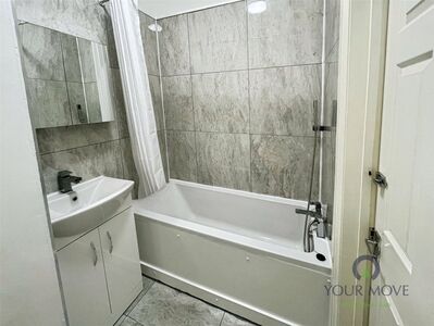 2 bedroom  Flat to rent