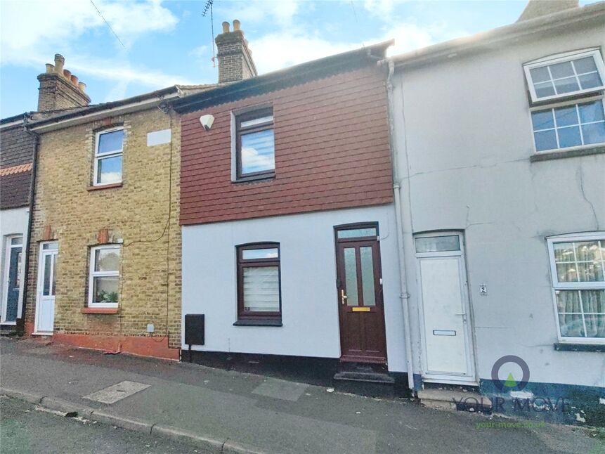 Main image of 2 bedroom Mid Terrace House for sale, Victoria Road, Chatham, Kent, ME4